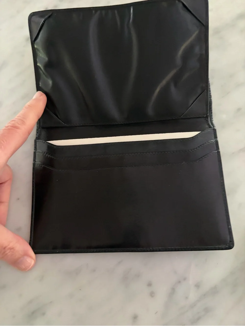 Vintage Gucci black leather travel Wallet Passport - Picture 5 of 6